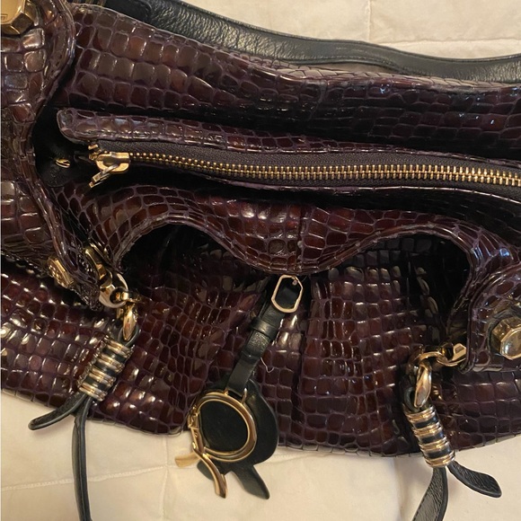 Roberta Di Camerino 100% leather Italian Croc-Embossed Burgundy Handbag - Picture 8 of 11